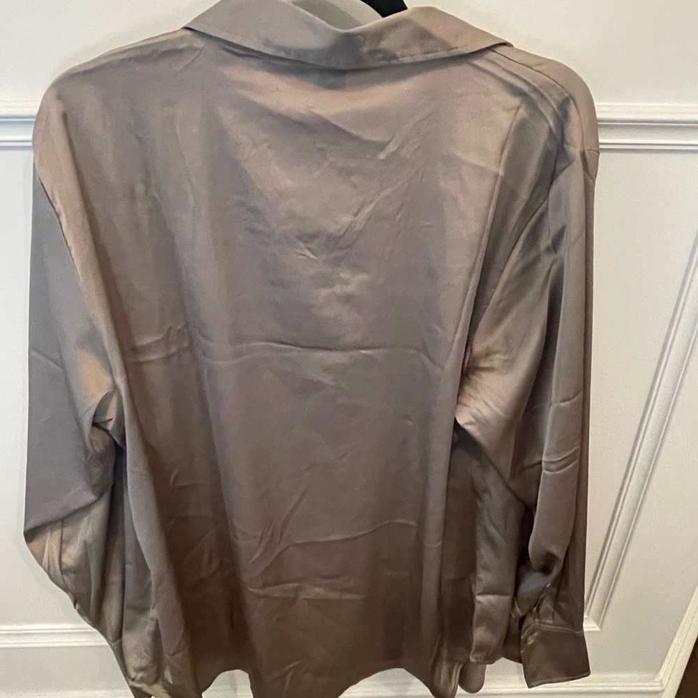 H&M Taupe Button Down Shirt - Picture 3 of 3